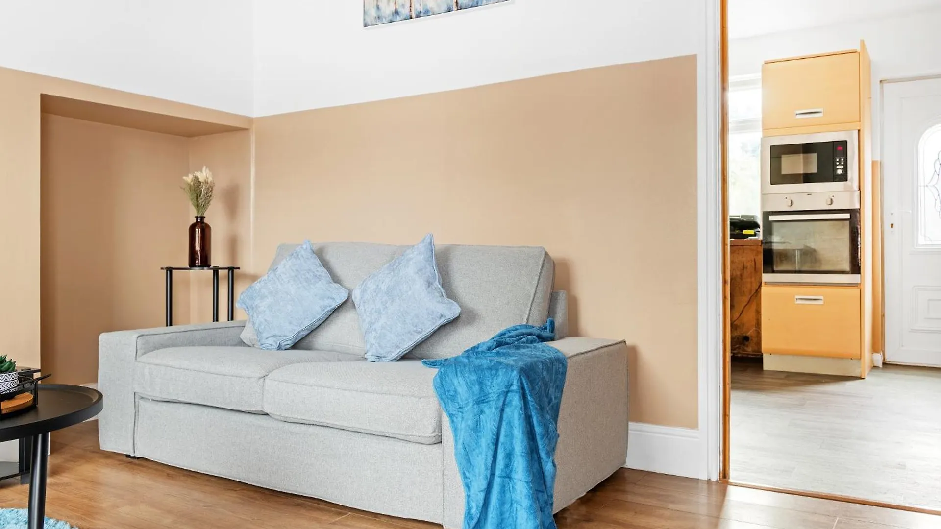 The Luxe Escape Villa Nottingham 0*,  United Kingdom