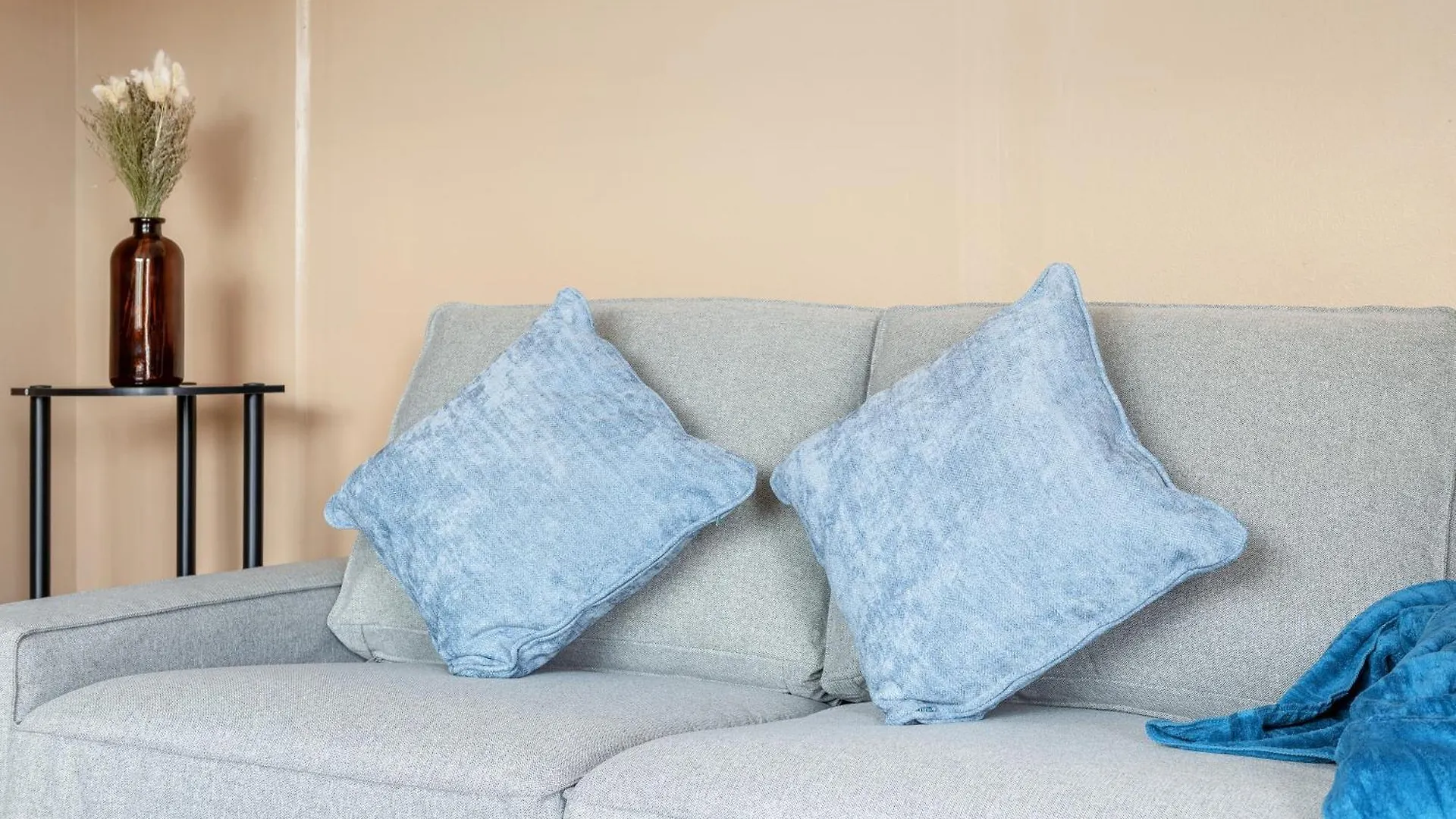 The Luxe Escape Villa Nottingham Holiday home